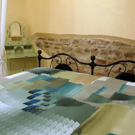 Nel Vicolo Dei Baci Spello